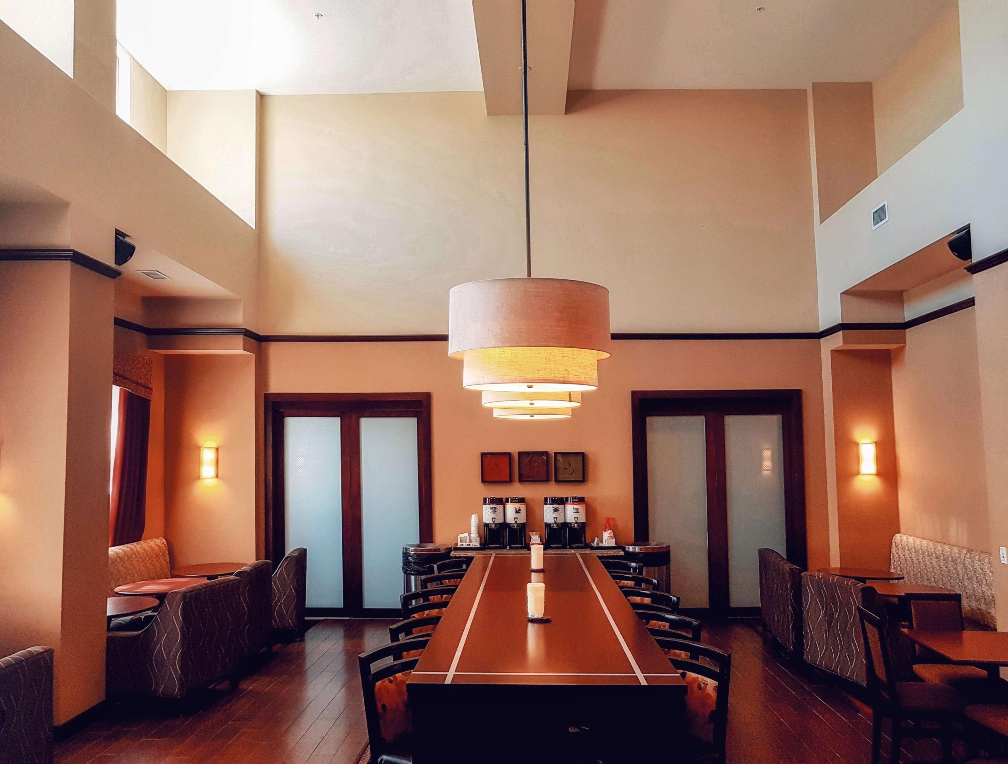 Hampton Inn & Suites By Hilton Edmonton International Airport Leduc Luaran gambar